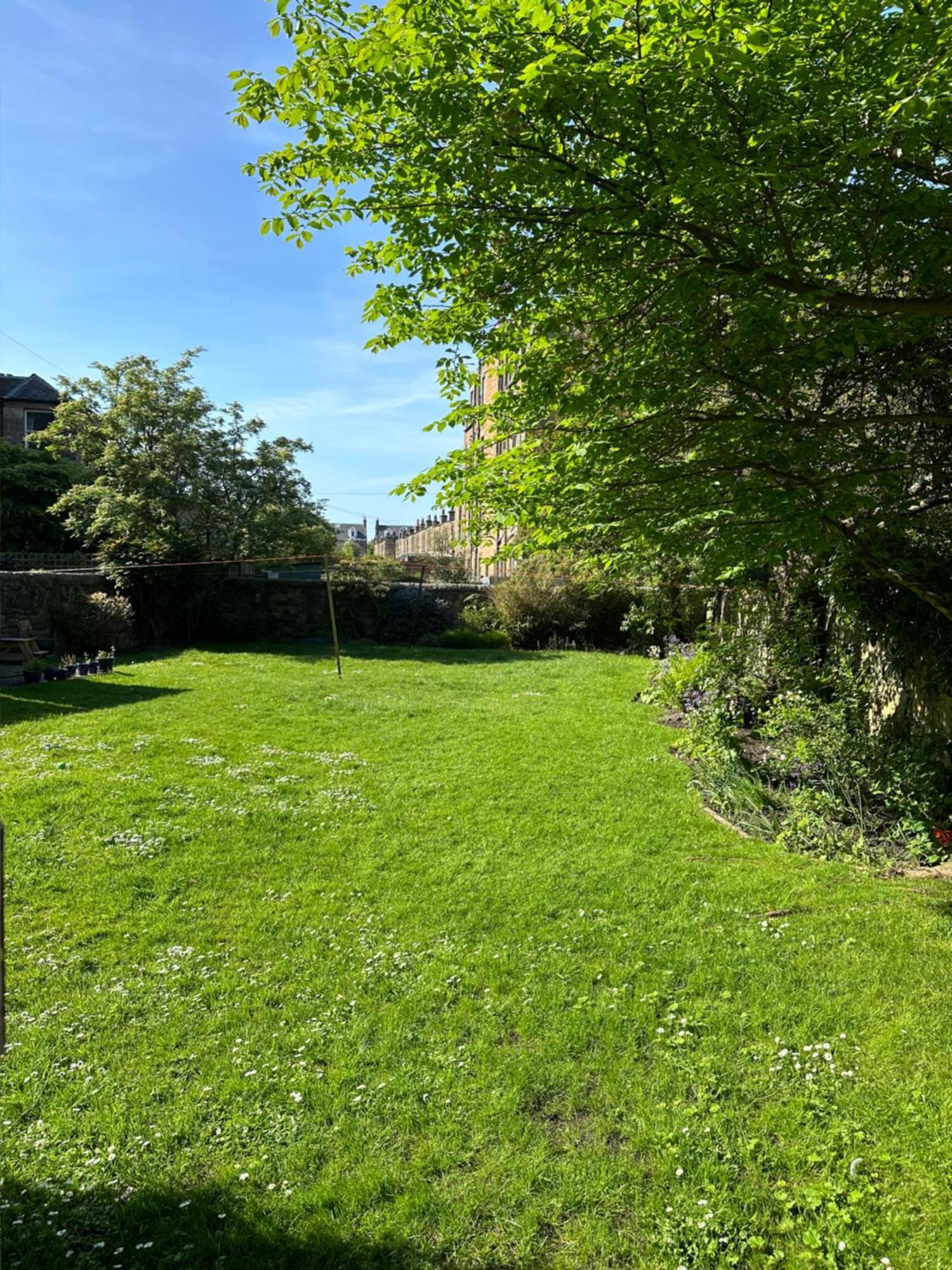 Quirky Apartment In Leith เอดินบะระ ภายนอก รูปภาพ