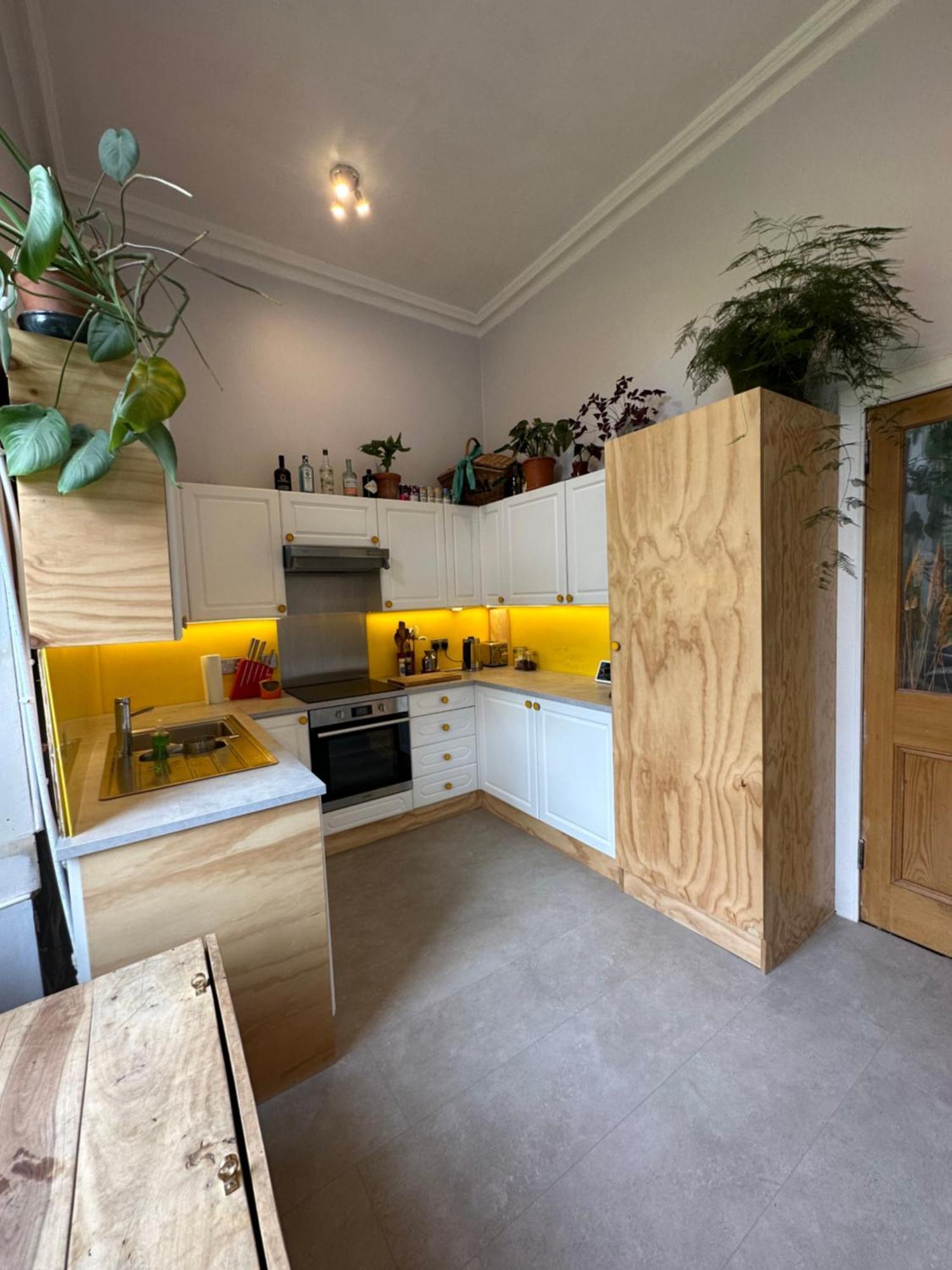 Quirky Apartment In Leith เอดินบะระ ภายนอก รูปภาพ